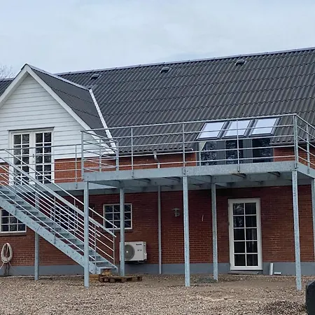 Nyopfort Luksusvaerelse I Naturskonne Og Rolige Omgivelser Branderup Exterior photo